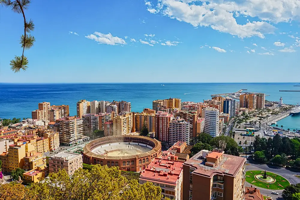 BCC 2024 EXPLORER MALAGA HOW TO AVOID CROWDS HEADER MOBILE